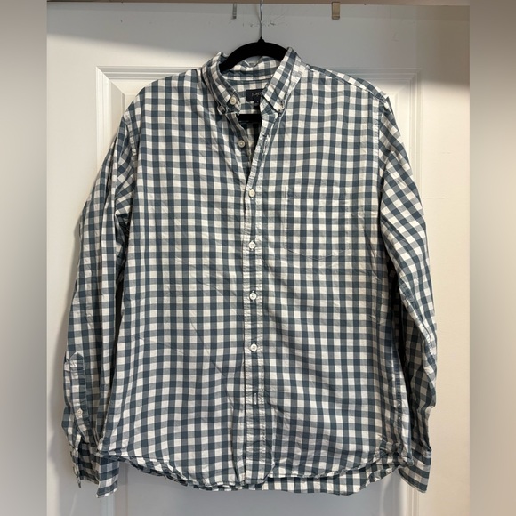 J. Crew Other - Men’s gingham button down shirt